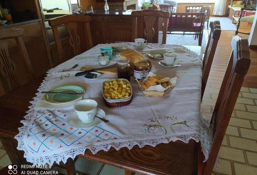 غرفة قياسية مطلة على الجبل, Casa Campo B&b