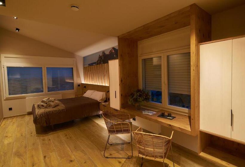 标准三人间, La Cabana Berga