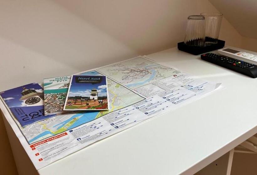 اتاق استاندارد سه نفره, Petlov Salaš Rooms