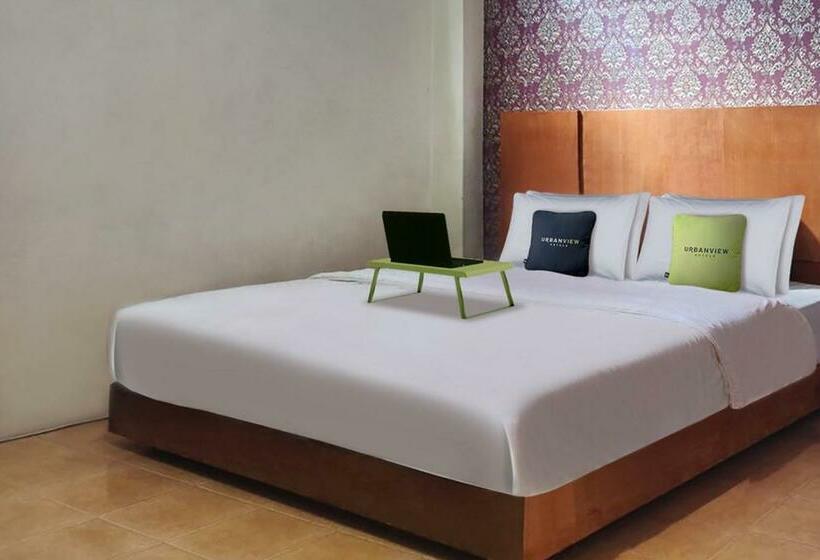 Номер Superior, Urbanview Hotel Kanca Banjarmasin By Reddoorz