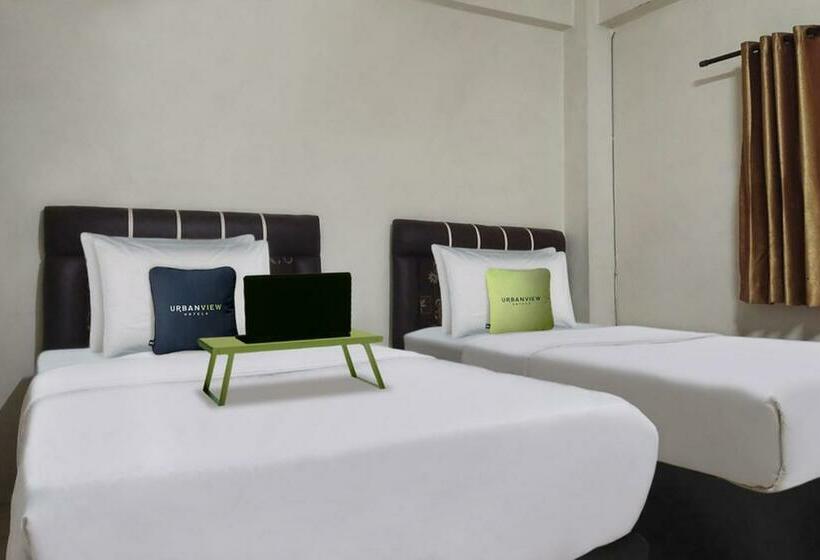 Номер Superior, Urbanview Hotel Kanca Banjarmasin By Reddoorz