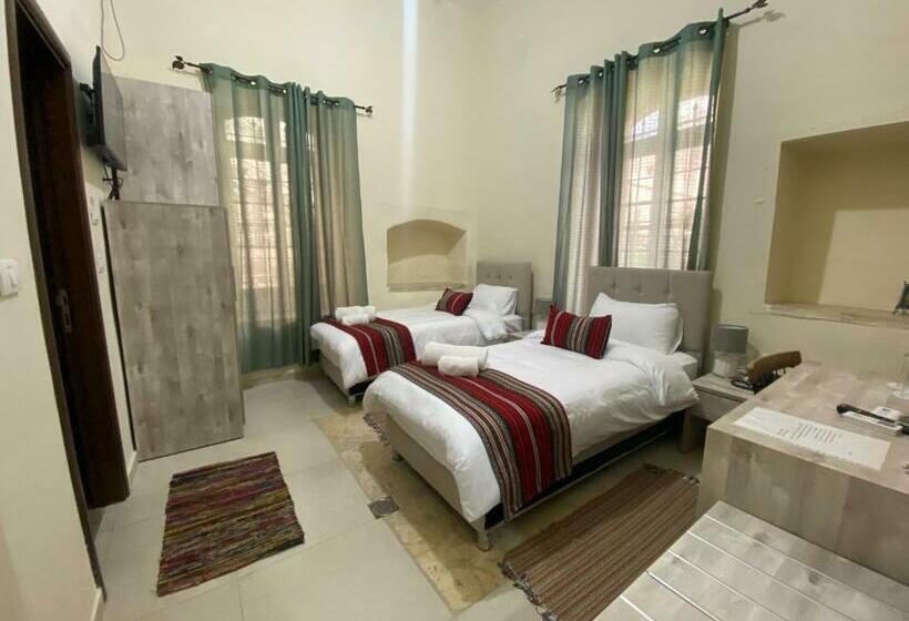 اتاق استاندارد یک نفره, Ma An Lil Hayat Boutique