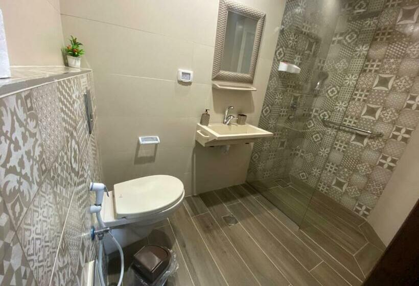 اتاق استاندارد, Ma An Lil Hayat Boutique