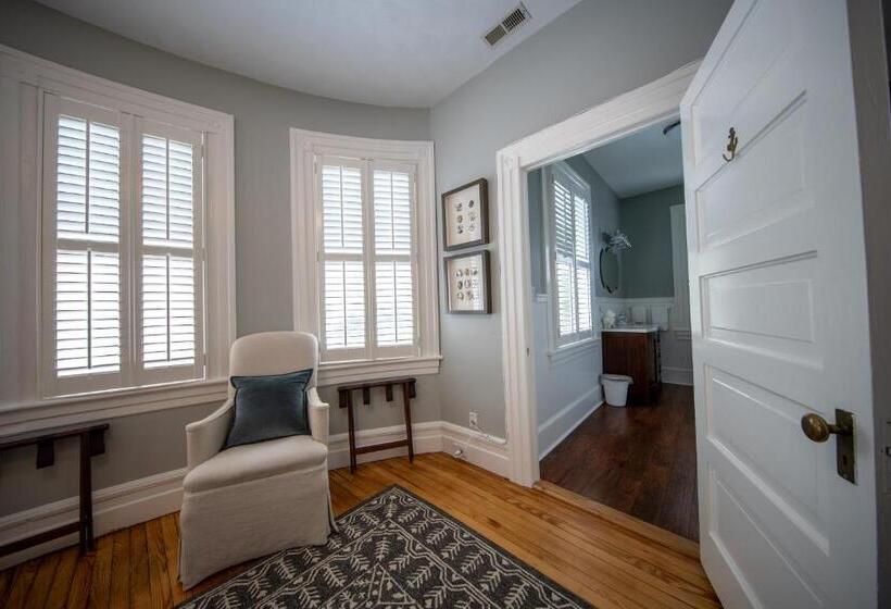 Номер Стандарт, The Edenton Collection Captain S Quarters Inn