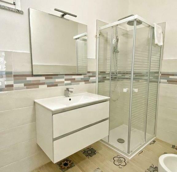 اتاق عادی, Cocciu D Amuri