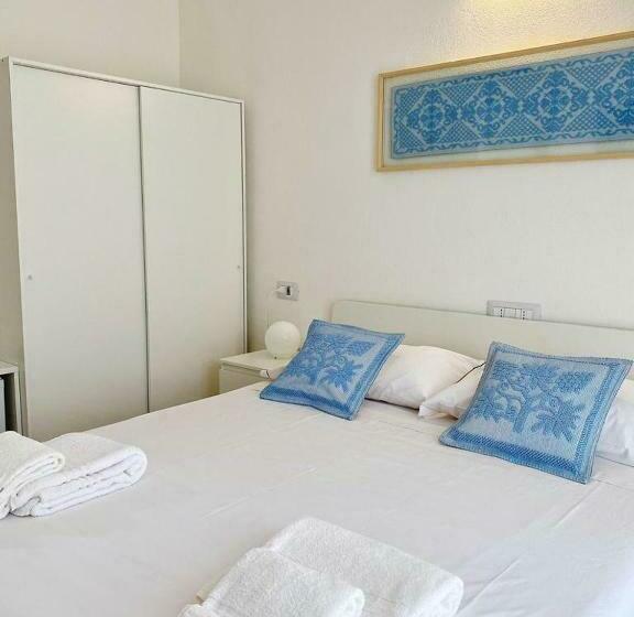 اتاق عادی, Cocciu D Amuri