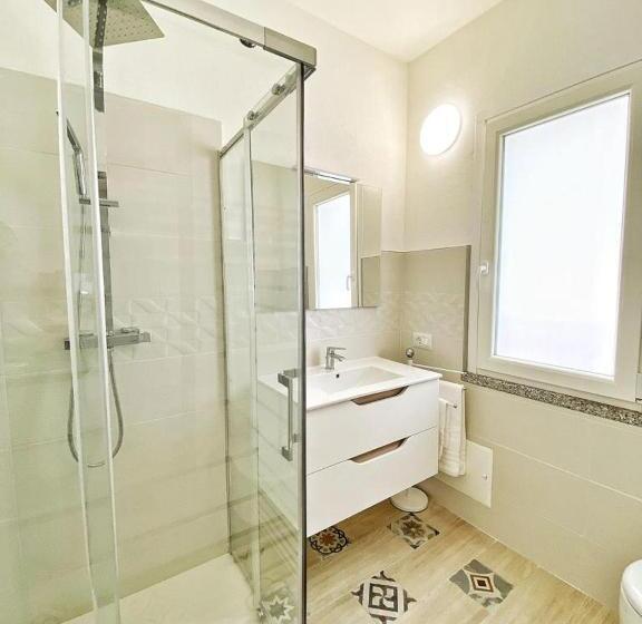 اتاق استاندارد, Cocciu D Amuri