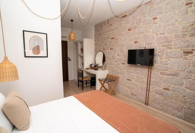 غرفة قياسية, Ajlan Oia