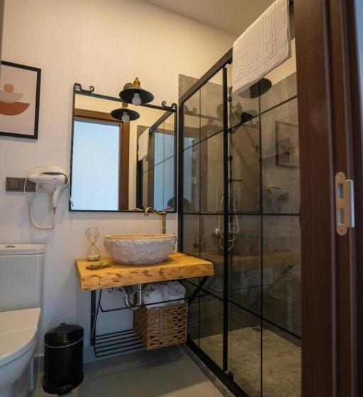 غرفة قياسية, Ajlan Oia