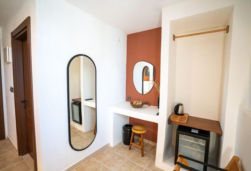 غرفة قياسية, Ajlan Oia