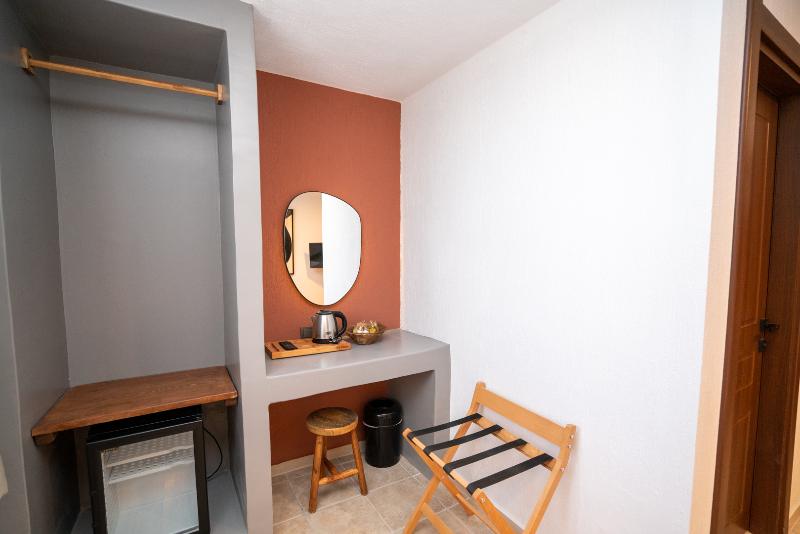 غرفة قياسية, Ajlan Oia