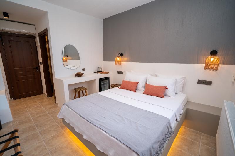 غرفة قياسية, Ajlan Oia