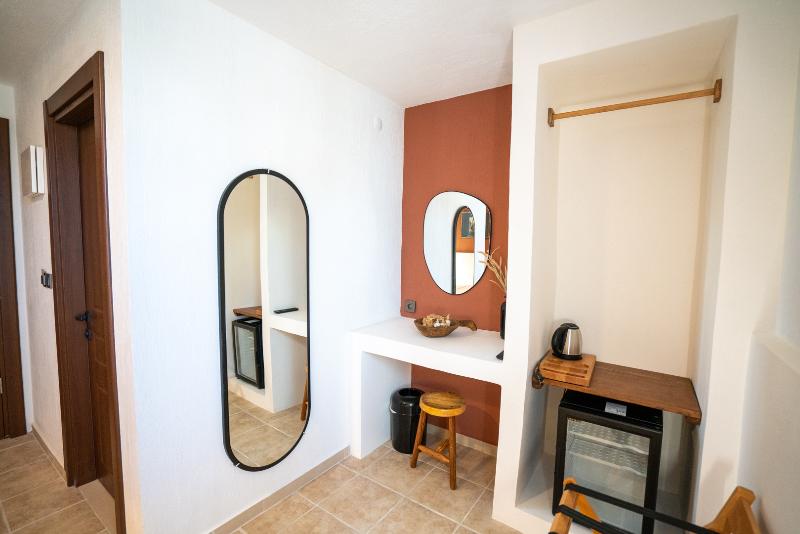 غرفة قياسية, Ajlan Oia