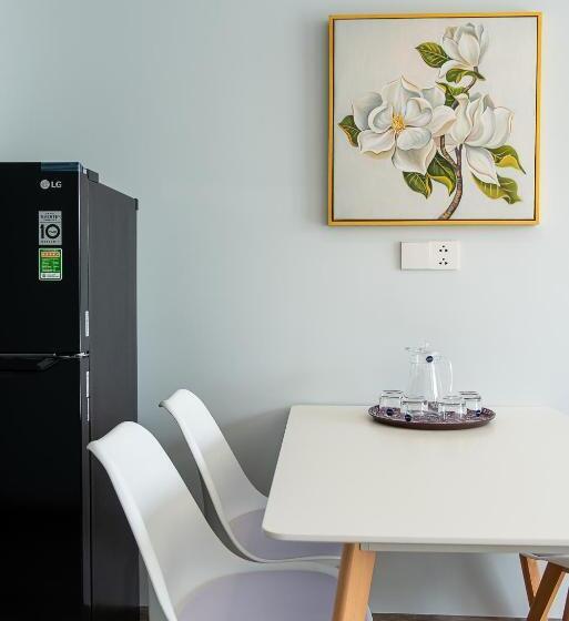 اتاق لوکس با بالکن, Marina Suites Apartment