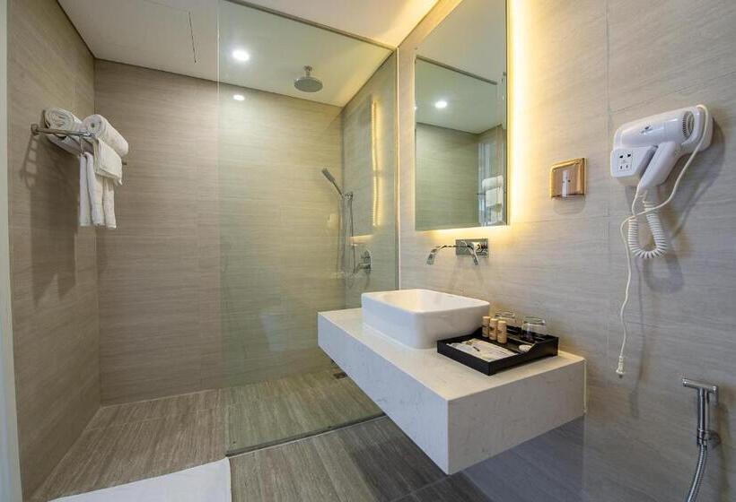 اتاق خانوادگی, Marina Suites Apartment