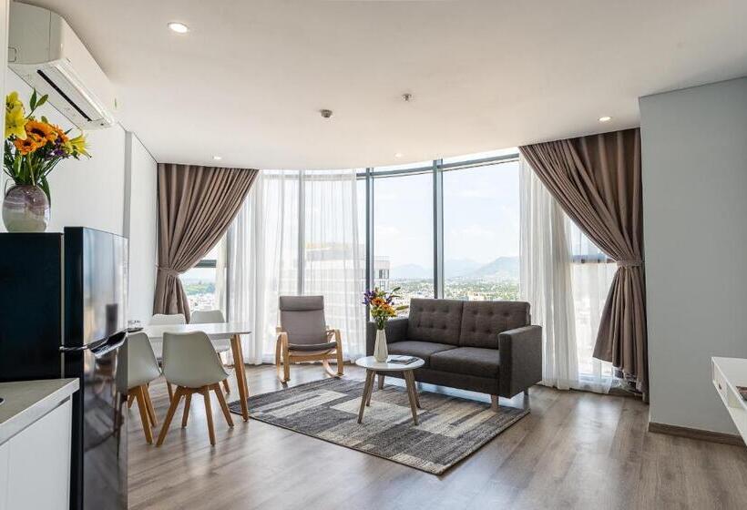 اتاق استاندارد با بالکن, Marina Suites Apartment