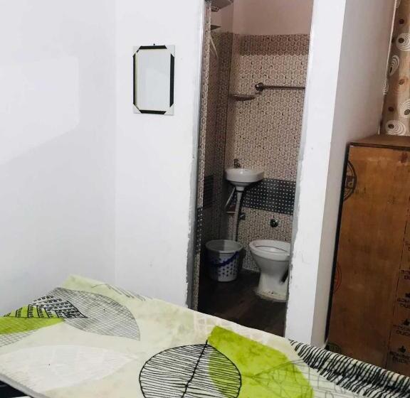 三人经典房间, Spot On 90578 Harman Gest House