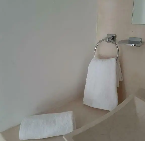 استودیوی لوکس, Lagoon Boutique Hotel Luxury Chaman Experience