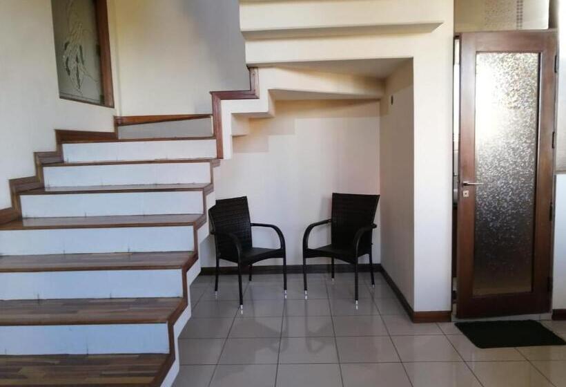 اتاق لوکس, Belle Ville