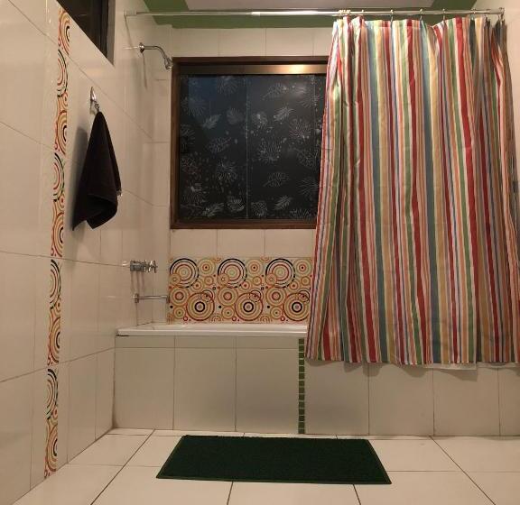 اتاق لوکس, Belle Ville