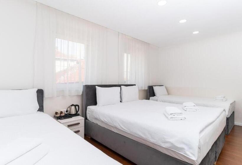 اتاق ساده سه نفره, Ornament Hotel And Apartments