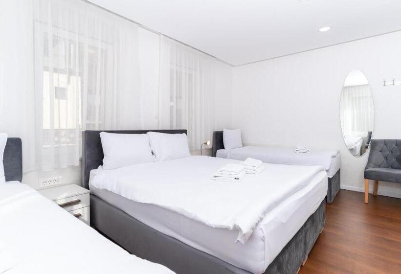 استودیو خانوادگی, Ornament Hotel And Apartments