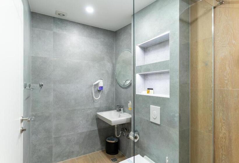 استودیو استاندارد با بالکن, Ornament Hotel And Apartments