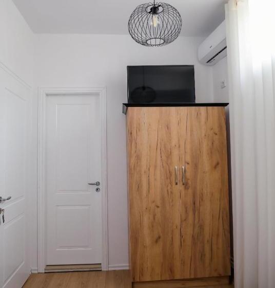 اتاق استاندارد, çuçi B&b