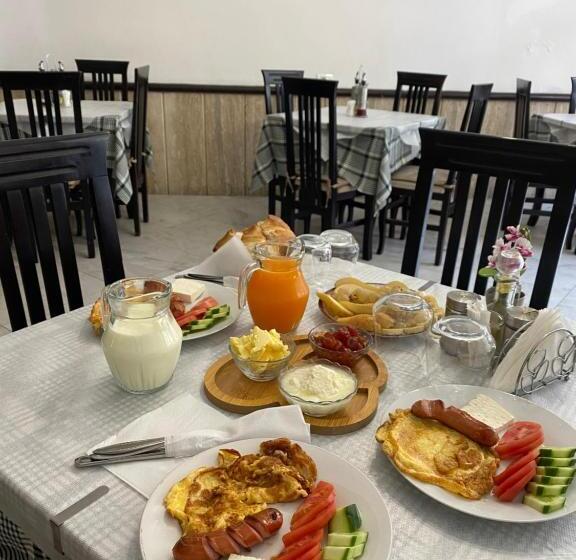 اتاق استاندارد با بالکن, çuçi B&b