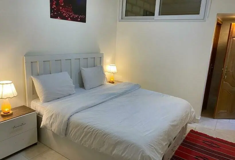 اتاق لوکس, Rose City Inn
