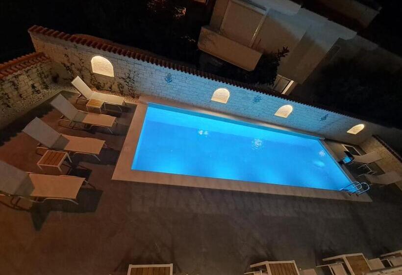 Deniz Manzaralı Balkonlu Delüks Oda, Bahar Butik Otel