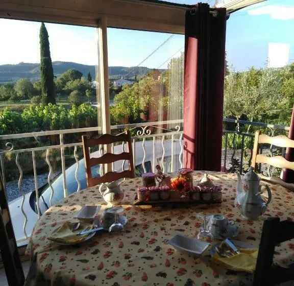スタンダードルーム, La Grand Vigne