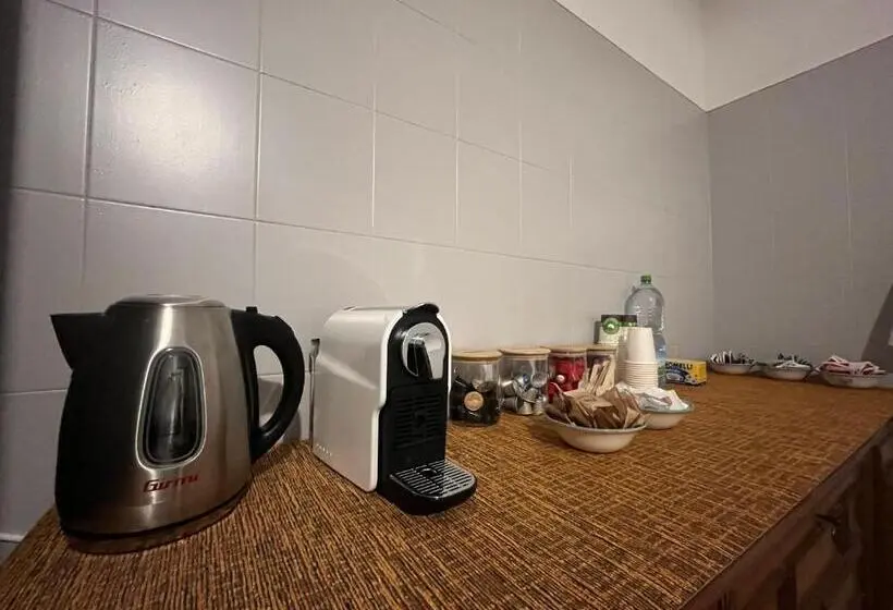 スタンダード４人部屋, Baboe Affittacamere Iun F1037