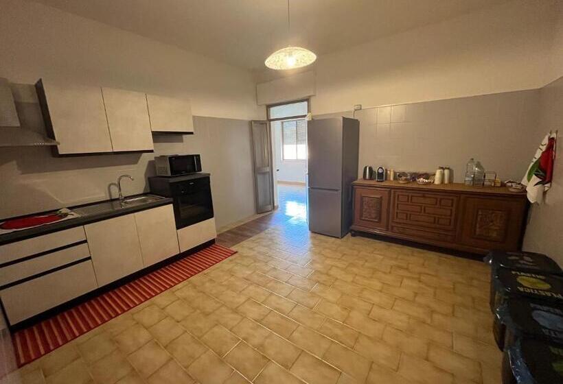 4인용 스탠다드 룸, Baboe Affittacamere Iun F1037