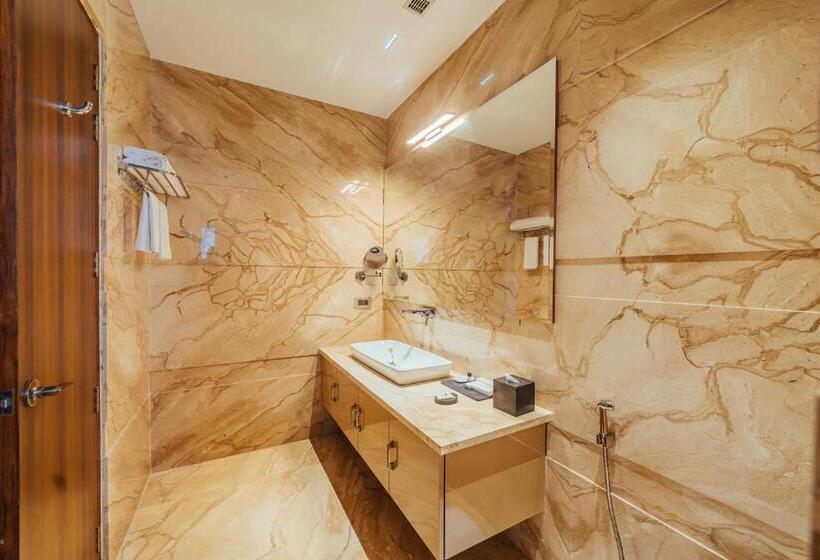 Люкс с Балконом, The Ramayana Hotel, Ayodhya