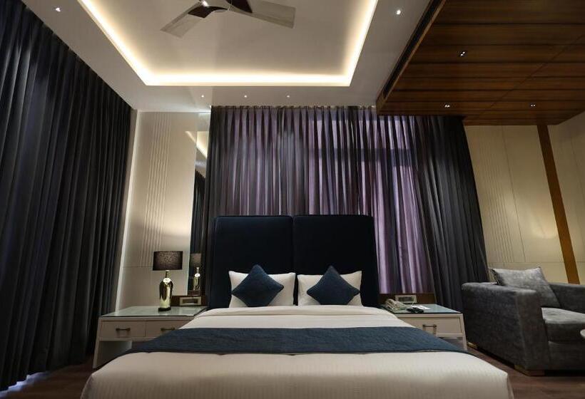 Люкс Deluxe Кровать Кинг, The Ramayana Hotel, Ayodhya