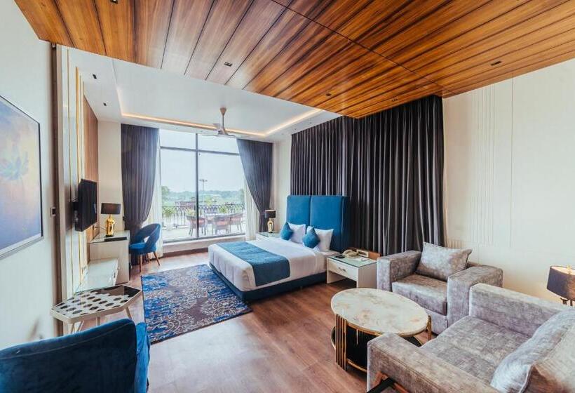 Люкс Deluxe Кровать Кинг, The Ramayana Hotel, Ayodhya