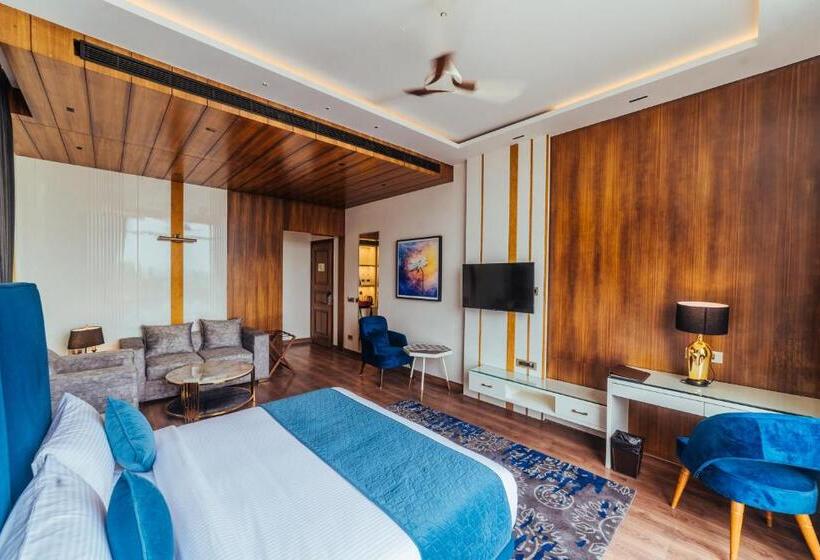 Люкс Deluxe Кровать Кинг, The Ramayana Hotel, Ayodhya