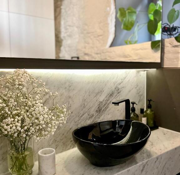 Апартаменты 2 Спальни, Casa Valeria   Guest House Centro Storico