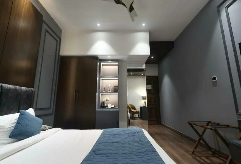 Superior-huone, The Ramayana Hotel, Ayodhya