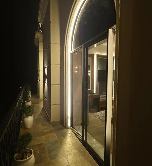 Deluxe-huone Parveke, The Ramayana Hotel, Ayodhya