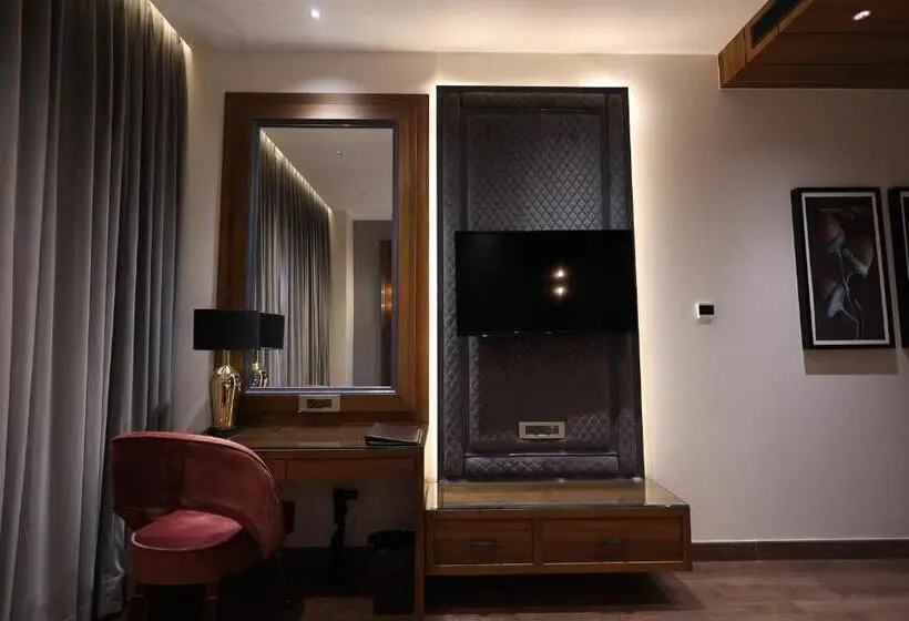 Deluxe-huone Parveke, The Ramayana Hotel, Ayodhya