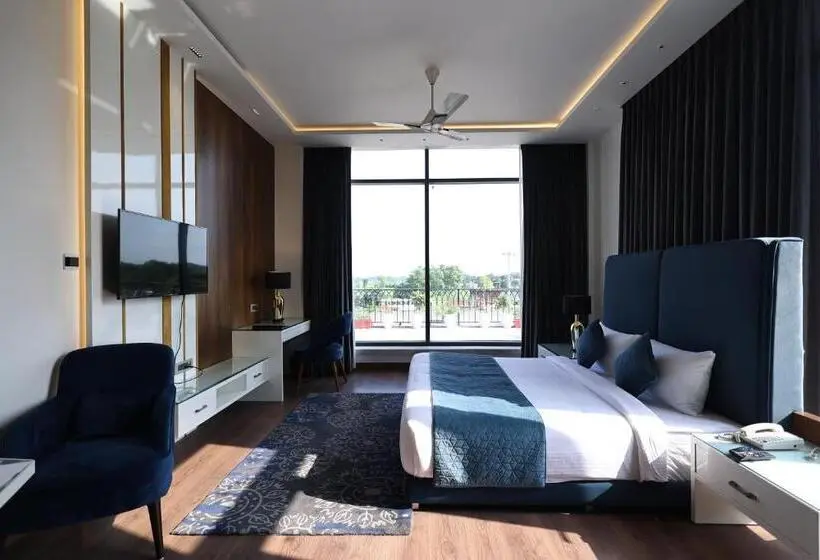 Deluxe Suite King Bed, The Ramayana Hotel, Ayodhya