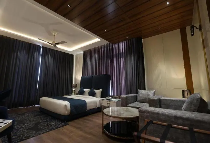 Deluxe Suite King Bed, The Ramayana Hotel, Ayodhya