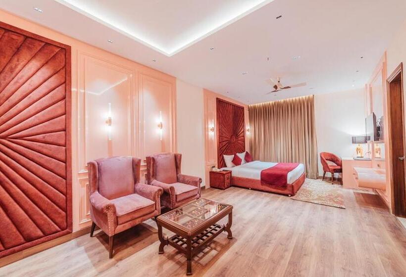 Люкс Deluxe Кровать Кинг, The Ramayana Hotel, Ayodhya