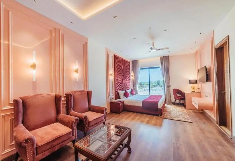 Deluxe Suite King Bed, The Ramayana Hotel, Ayodhya