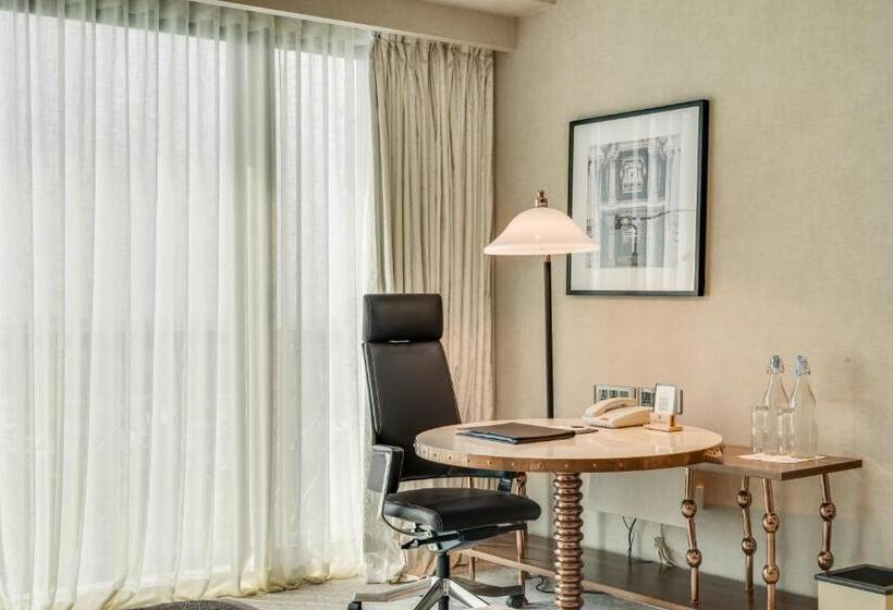 带大床的行政房间, Itc Narmada, A Luxury Collection Hotel, Ahmedabad