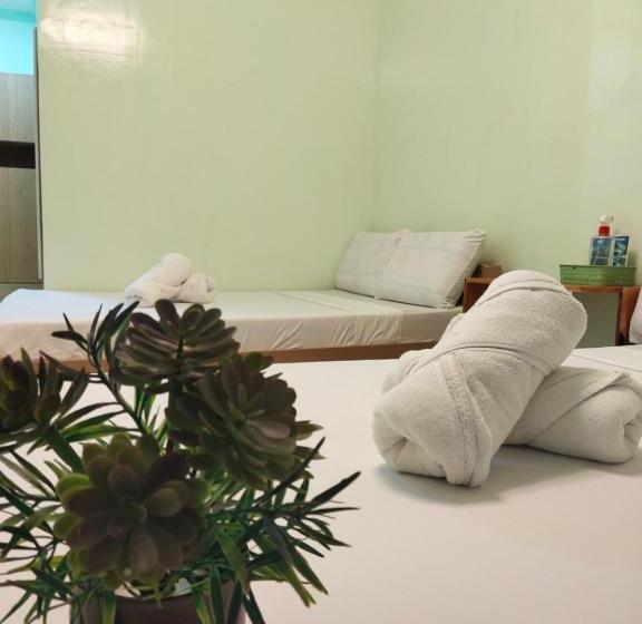 四人豪华间, Dosdos Guest House