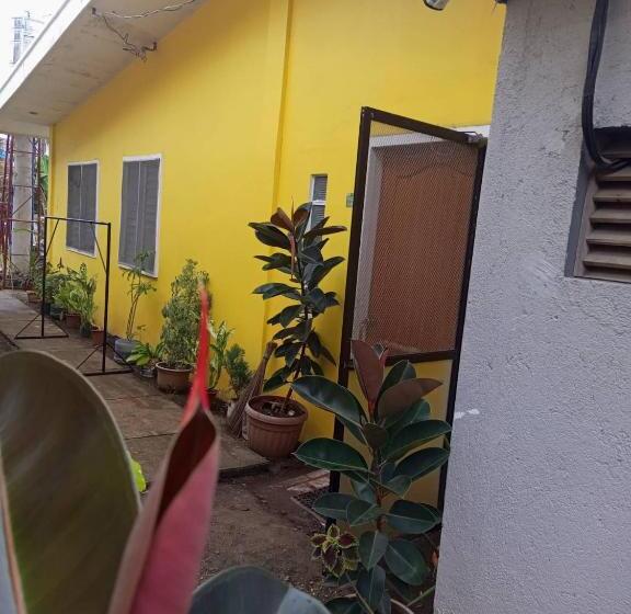 家庭房带园景, Dosdos Guest House