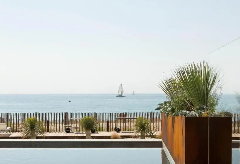 Chambre Standard Vue Mer, Villa Miramar Frontignan